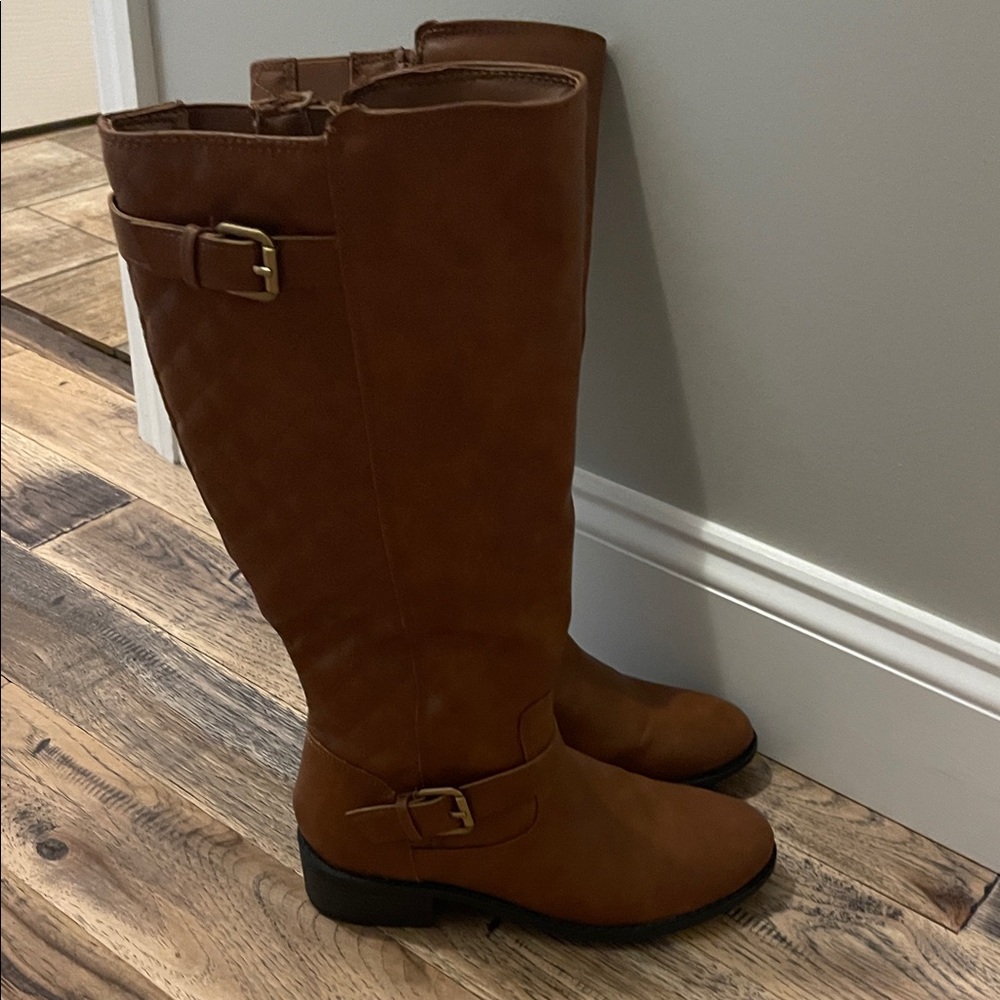 Brown Knee-High Women's Boots